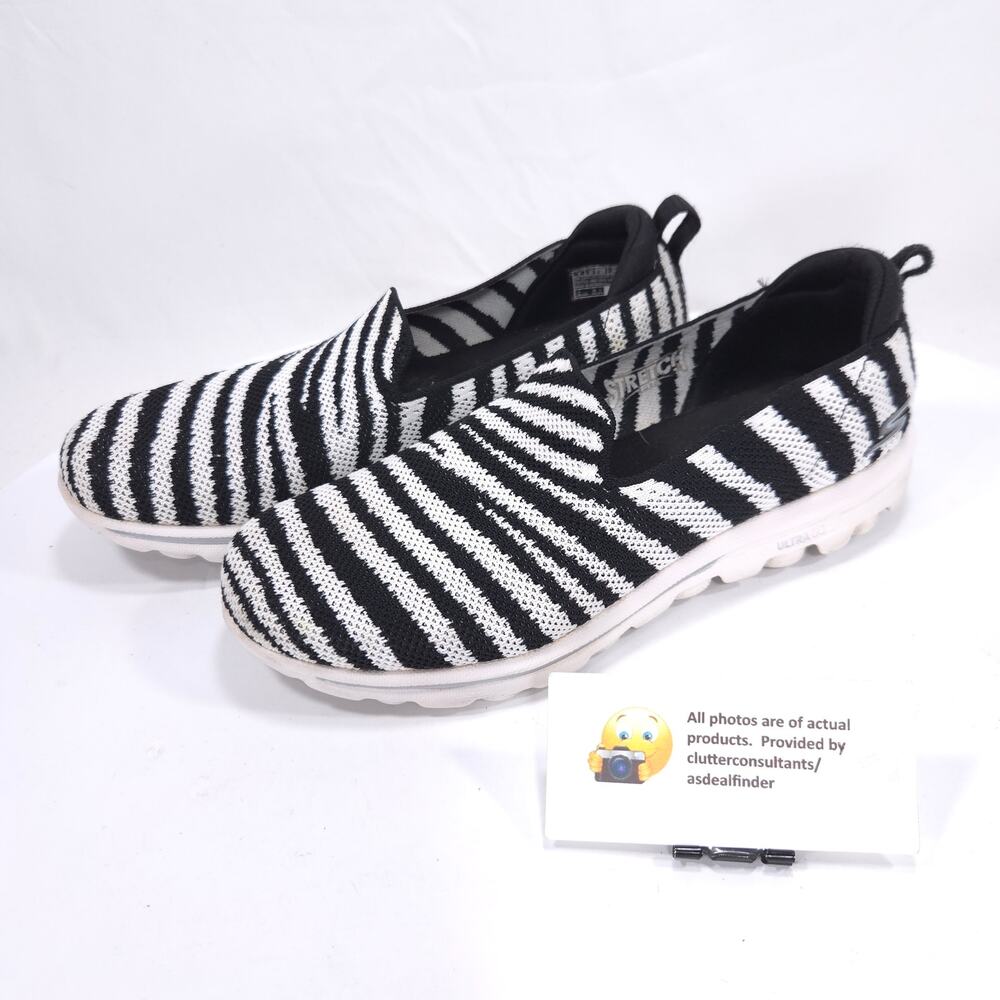 Skechers Go Walk Slip On Athletic Walking Shoe Womens Size 9 124176 Zebra Print